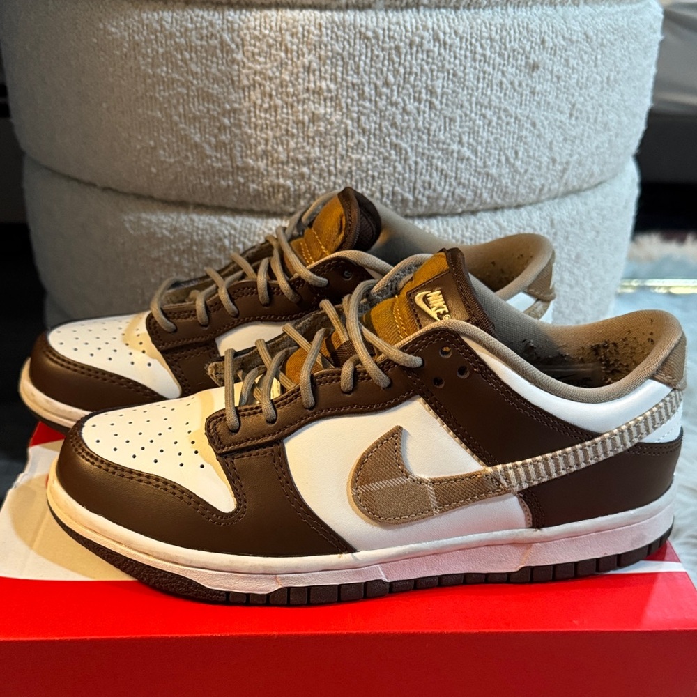 Nike Dunks Brown and White Sneakers